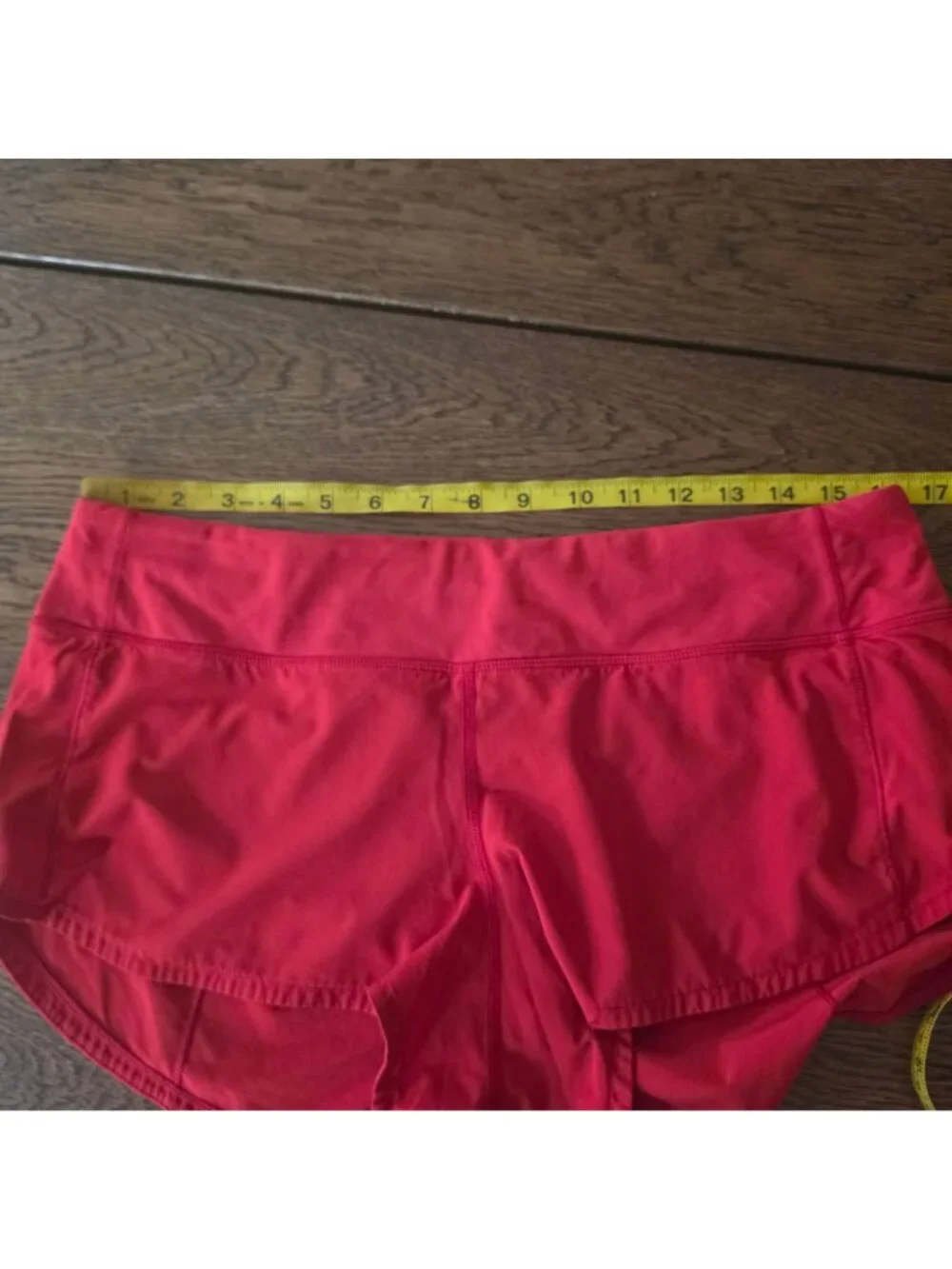Lululemon Speed Up Shorts 2.5